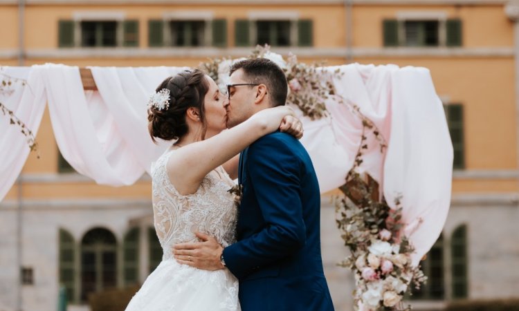 Photographe professionnelle de mariage à la Villa palladienne à Syam 