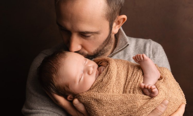 Shooting naissance en famille en studio en Franche-Comté