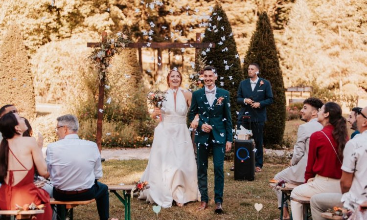 Photographe de mariage professionnelle Mariage au Domaine des bains de Guillon à Guillon-les-Bains