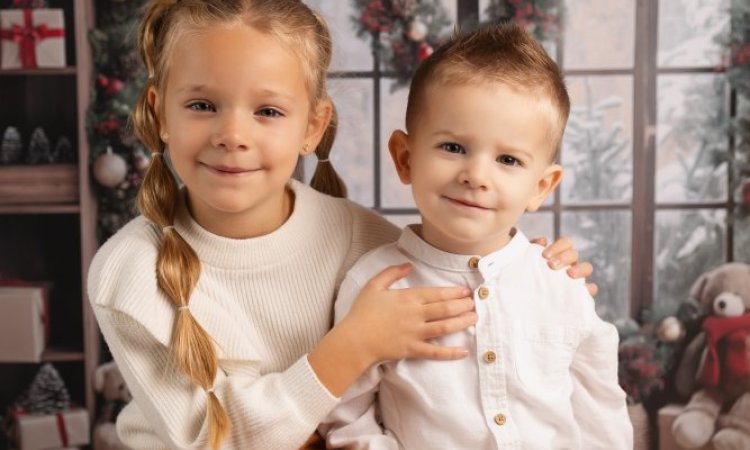 Photographe professionnelle shooting famille en studio à Besançon