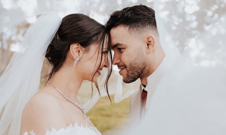 Photographe professionnelle de mariage au Domaine du château Fleuri à Vesoul