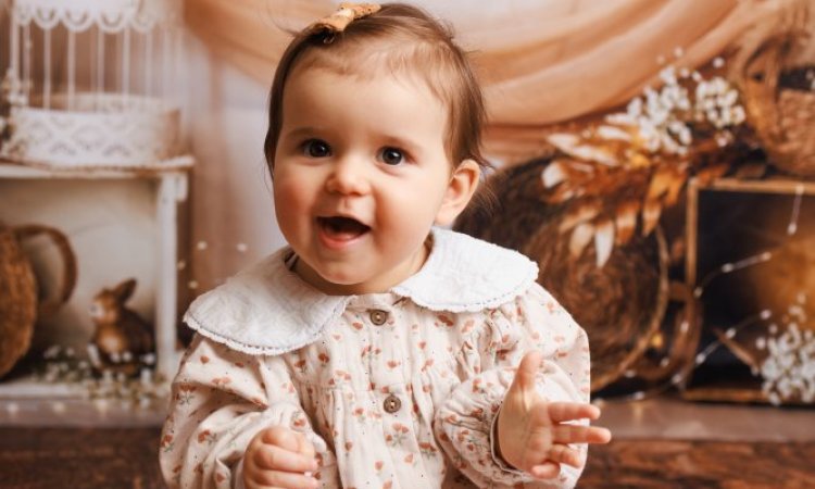 Photographe pour shooting photo bébé bohème à Besançon