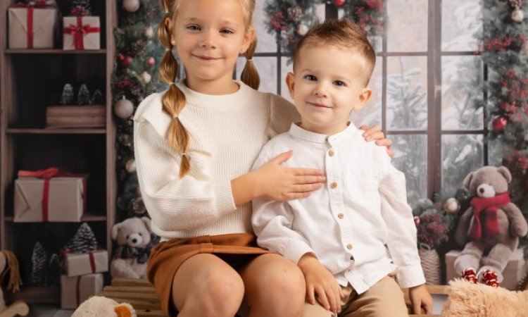 Photographe professionnelle shooting famille en studio à Besançon