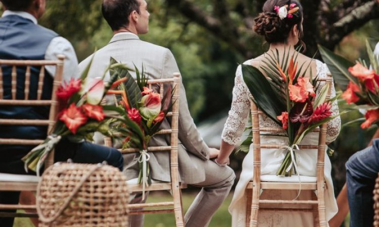 Photographe professionnelle mariage en petit comité à Besançon