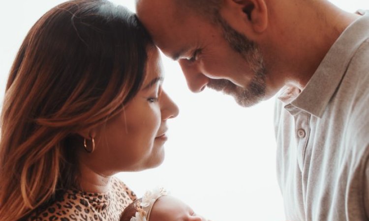 Photographe professionnelle pour photo de naissance Besançon