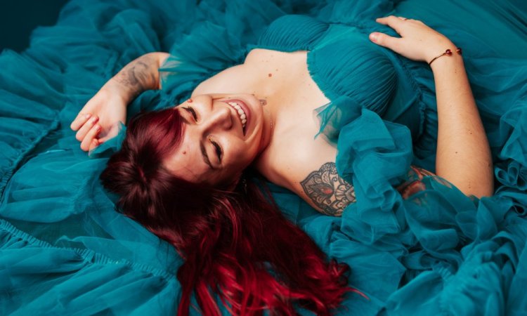 Shooting portrait femme en studio à Besançon