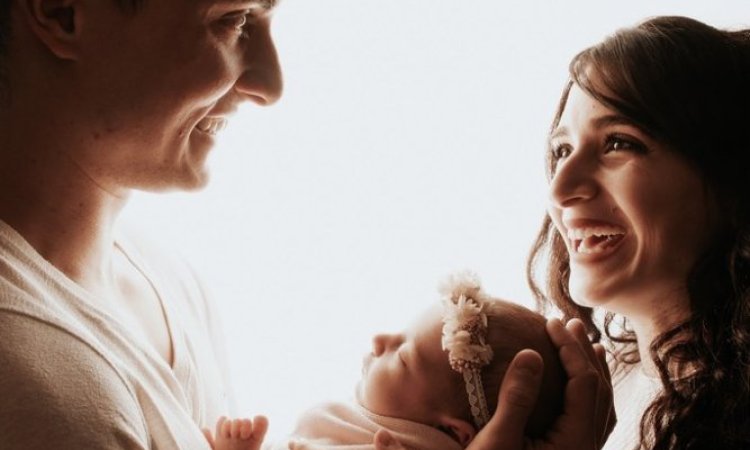 Photographe pour séance photo naissance en studio à Besançon