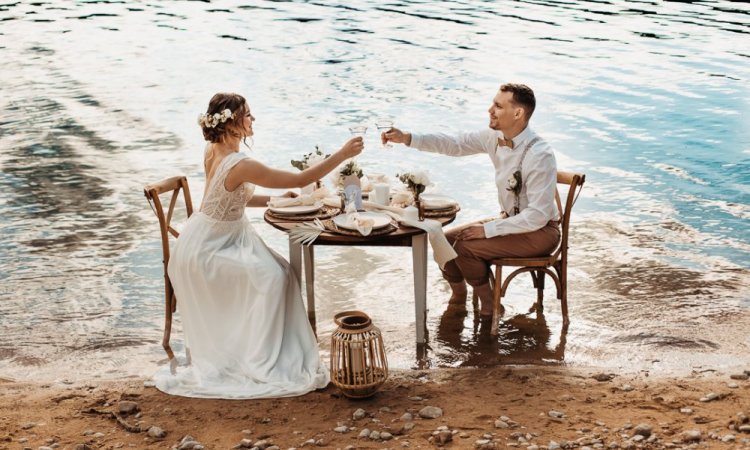 mariage bohème à la plage en Franche-Comté