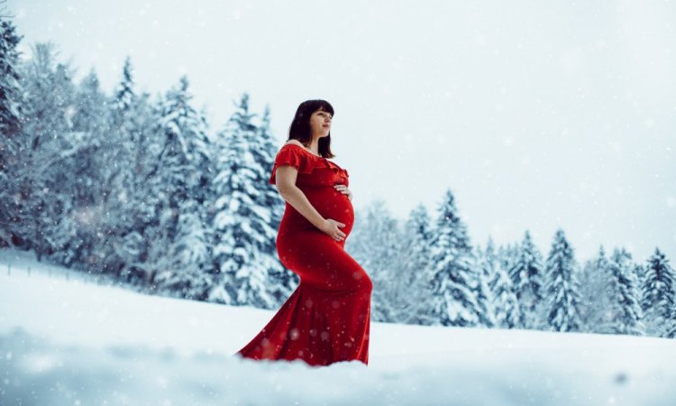 Shooting grossesse hivernal à Pontarlier 
