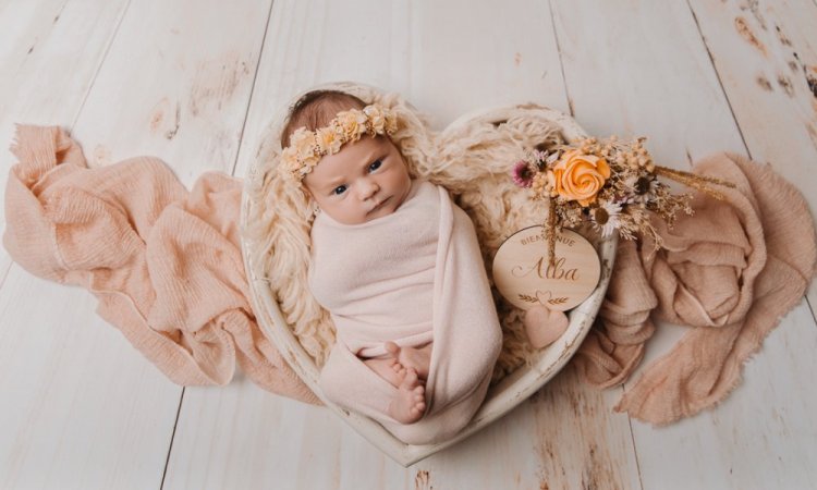 Photographe pour shooting bébé en studio à Besançon 