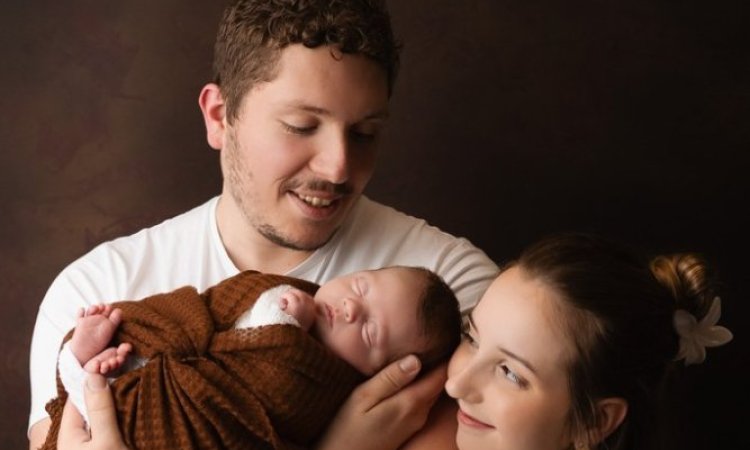 Shooting photo naissance en famille à Besançon