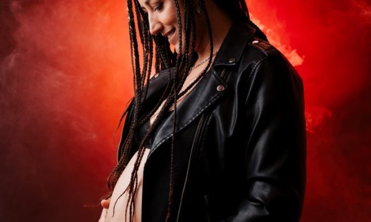Shooting grossesse rock à Besançon