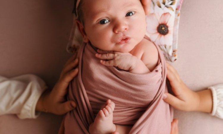 Shooting naissance en famille à Besançon