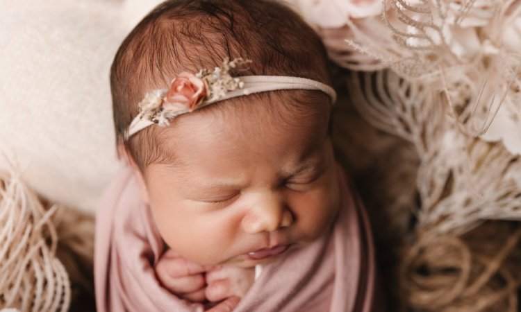 Shooting photo naissance en studio à Besançon 