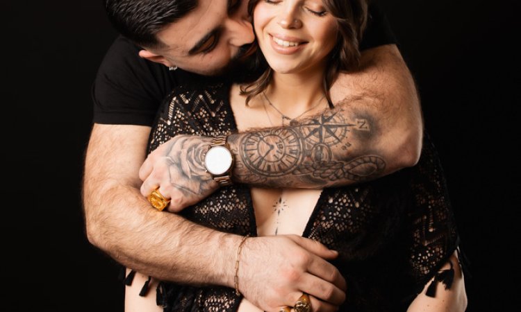 Photographe shooting grossesse en couple à Besançon
