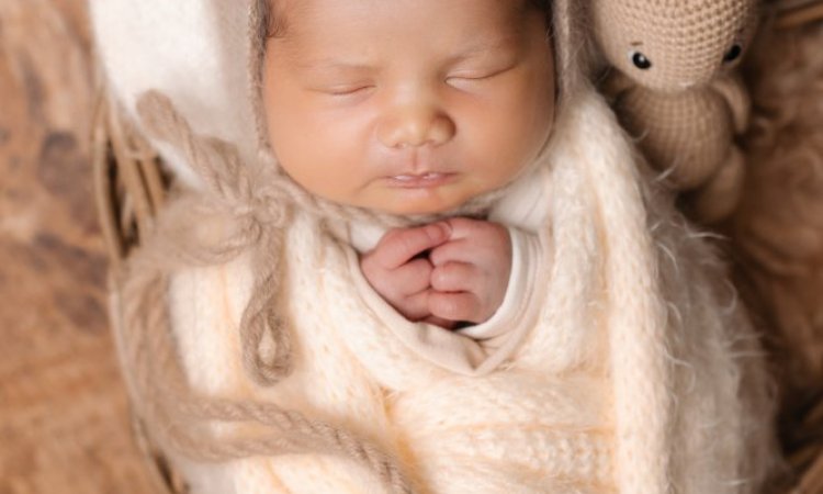 Shooting photo naissance en studio à Besançon 