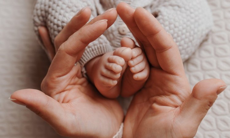 Séance photo bébé en famille à Besançon