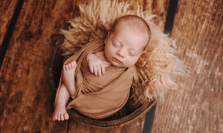 Shooting naissance en studio à Besançon