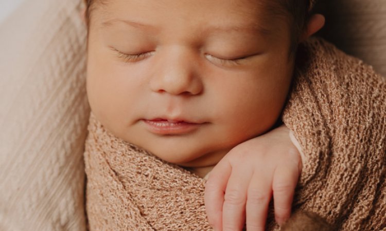 Shooting naissance en studio en Franche-Comté