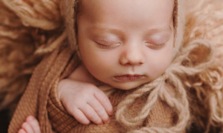 Shooting naissance en studio à Besançon