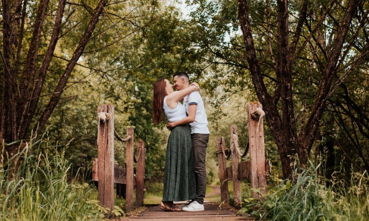 Photographe pour séance photo couple à Geneuille