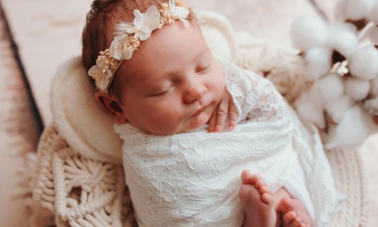 Shooting naissance en famille à Besançon