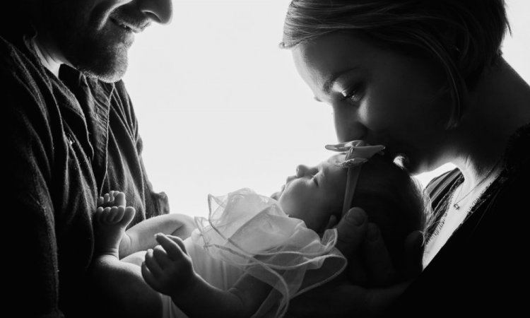 Photographe pour séance photo de naissance en studio à Besançon