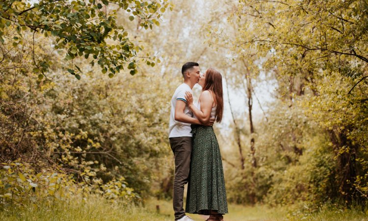 Photographe pour séance photo couple à Geneuille
