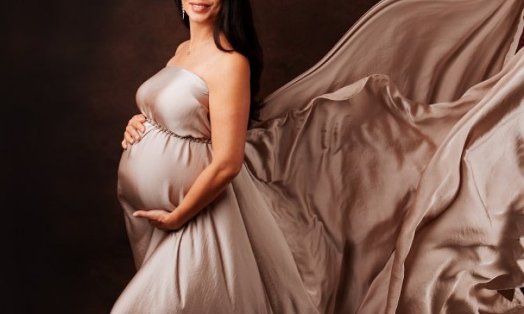 Séance photo femme enceinte en studio à Besançon