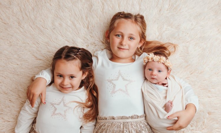 Shooting naissance en famille à Besançon