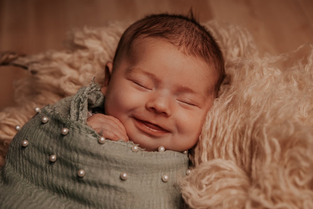 Photographe Besançon séance naissance